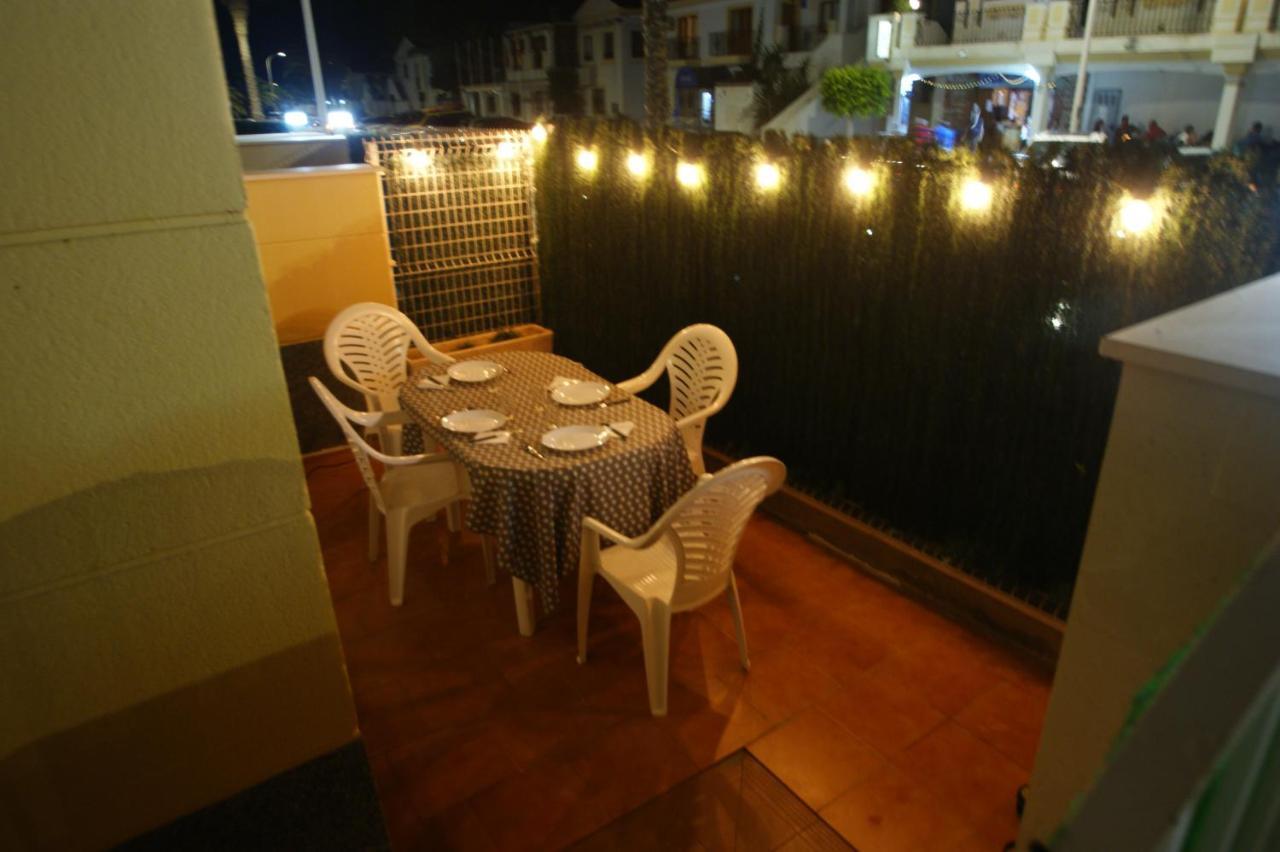 Apartamento En Vera A 300 M De La Playa, Con Patio Y Salida Directa A Calle Ngoại thất bức ảnh