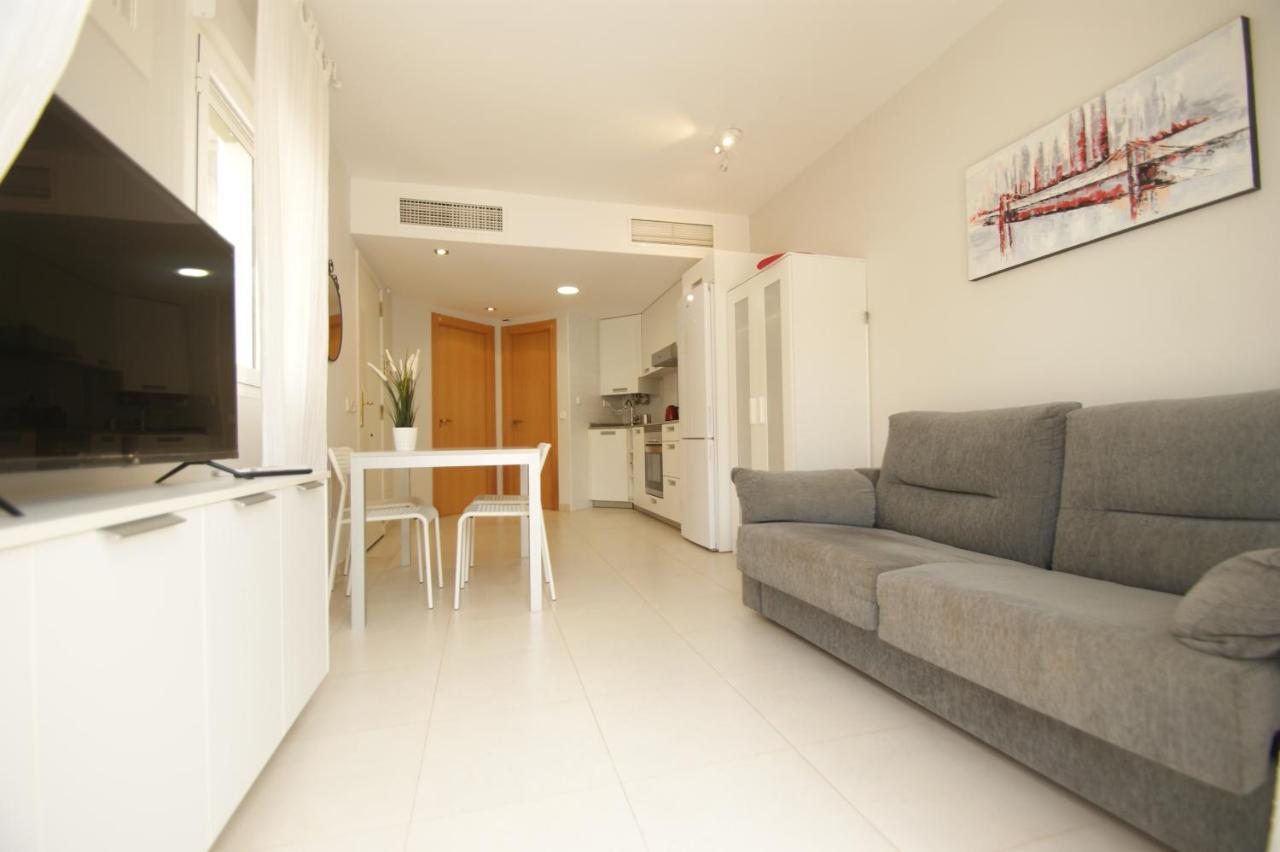 Apartamento En Vera A 300 M De La Playa, Con Patio Y Salida Directa A Calle Ngoại thất bức ảnh