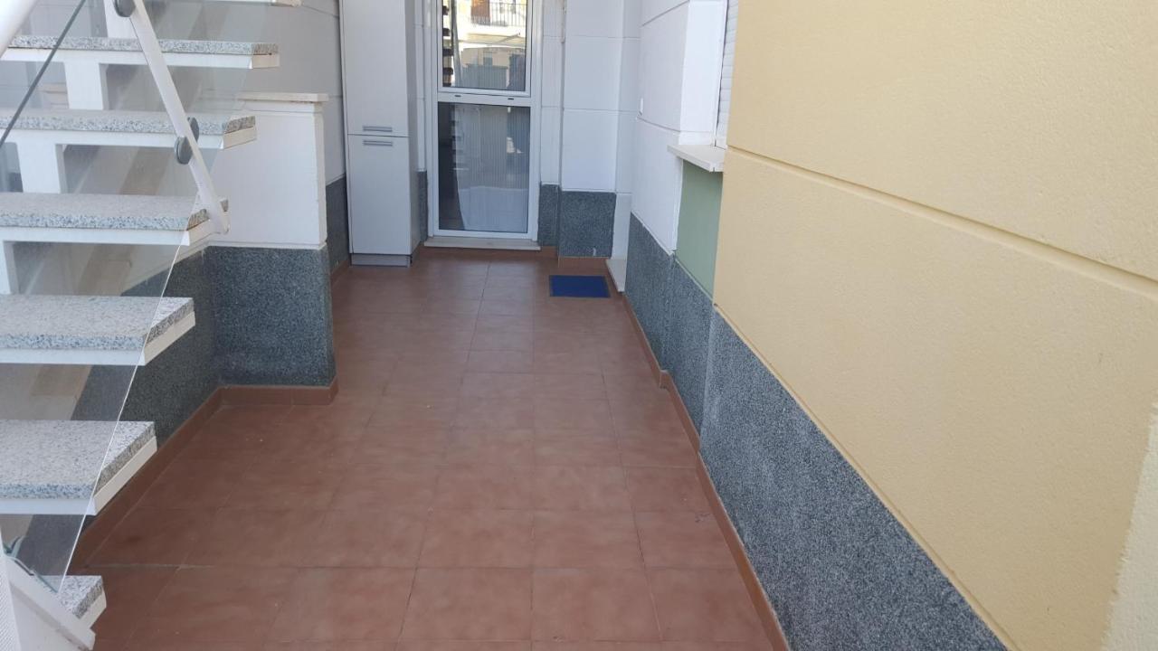 Apartamento En Vera A 300 M De La Playa, Con Patio Y Salida Directa A Calle Ngoại thất bức ảnh