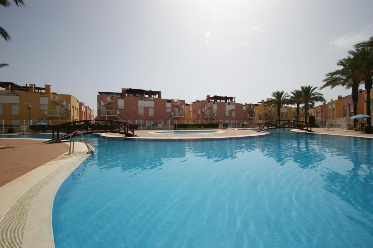 Apartamento En Vera A 300 M De La Playa, Con Patio Y Salida Directa A Calle Ngoại thất bức ảnh